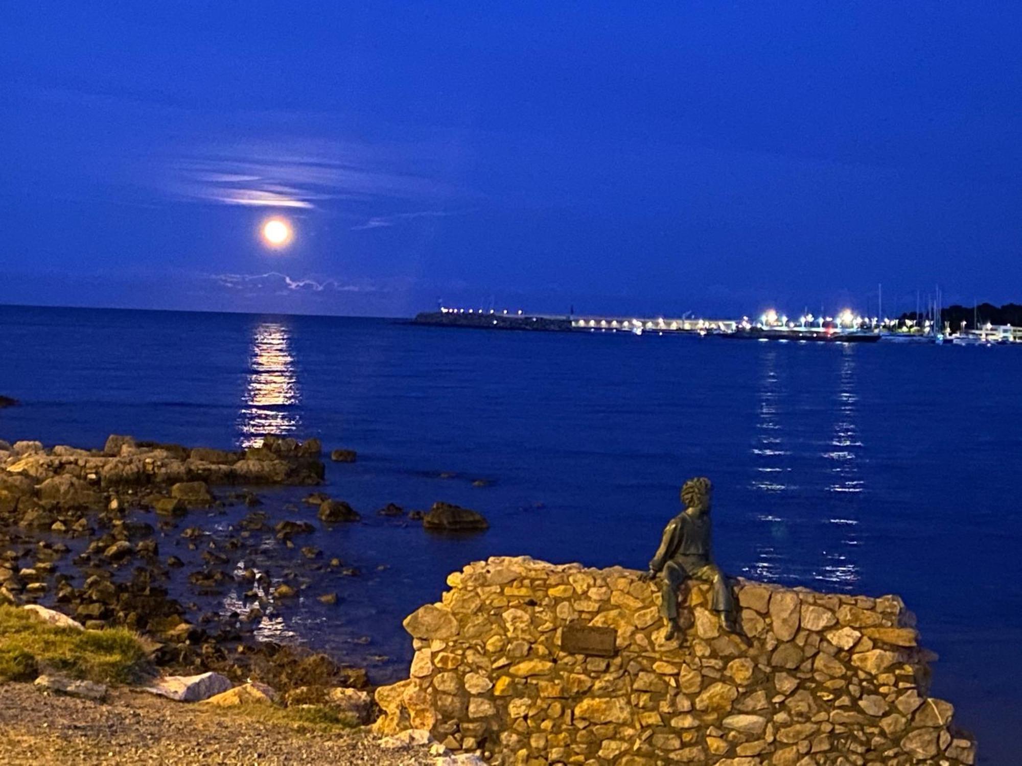 Orsa-Atico Con Vista Al Mar Y Piscina Leilighet L' Escala Eksteriør bilde